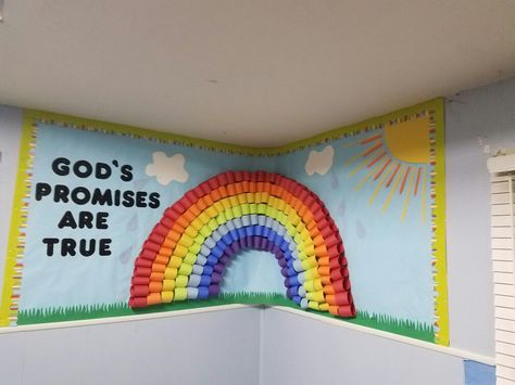 Rainbow Bulletin Board Ideas Preschool, Rainbow Bulletin Board Ideas, Sunday School Room Decor, Sunday School Classroom Decor, Rainbow Bible, Church Nursery Decor, Rainbow Bulletin Boards, Kids Church Decor, Toddler Sunday School