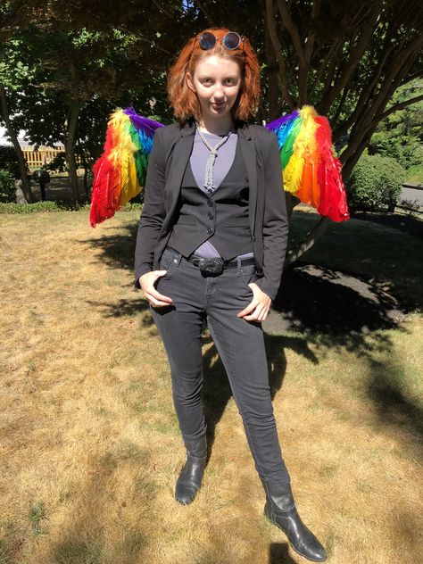 Crowley Good Omens Costume, Crowley Cosplay, Outfit Vintage, Michael Sheen, Neil Gaiman, Cosplay Costumes, Halloween, Quick Saves