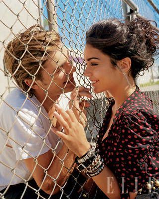 High School Confidential Zac Efron And Vanessa Hudgens, Gabriela Montez, Zac Efron Pictures, Zac And Vanessa, Zac Efron And Vanessa, High School Love, High School Musical 3, Liam Hemsworth, Relationship Goals Pictures