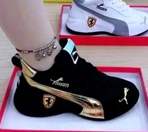 Puma Shoes Women, Nike Shoes Blue, Casual Shoes Women Sneakers, Nike Shoes Women Fashion, Futuristic Shoes, Nike Fashion Shoes, Black Shoes Men, Pretty Shoes Sneakers, Shoes Outfit Fashion