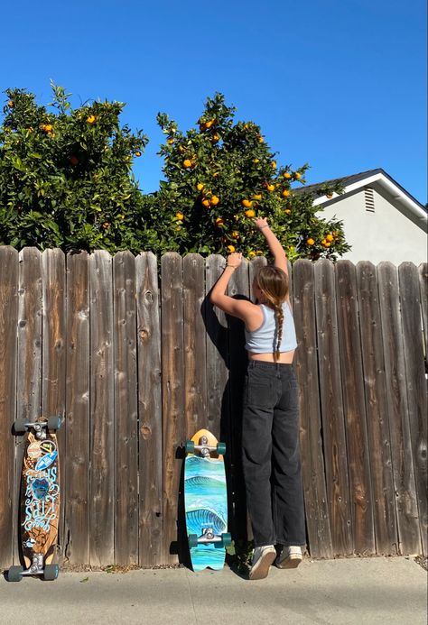 Beach Skateboard, Skateboard Aesthetic, Long Board, Hippie Aesthetic, Teen Summer, Surf House, Life Routines, Ocean Vibes, Dream Beach