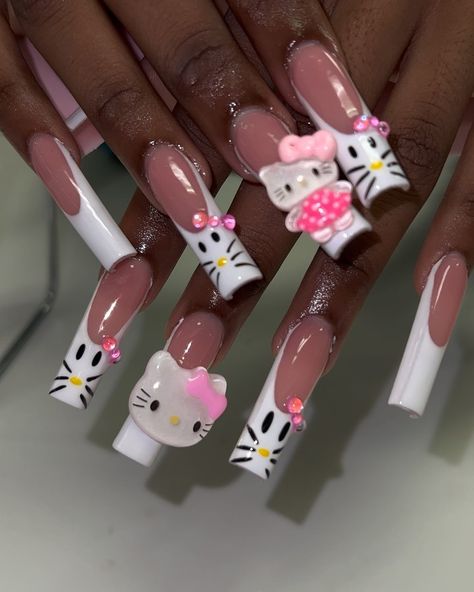 Alexis J. #DMVNAILS’s Instagram post: “Hello Kitty 🐱 💗. • • Inspo @garritaspalasnenas • #explorepage #dmvexplorers #dmv #dmvnails #dmvnailtech #dcnails #dcnailtech #dcnailtechs…” Cartoon Nail Designs, Acrylic Nails Nude, Kawaii Nail Art, Kitty Nails, Duck Nails, Long Acrylic Nail Designs, Colored Acrylic Nails, Work Nails, Hello Kitty Nails