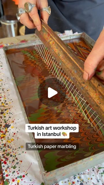 Turkish Art Paintings, Sufi Painting, Outdoors Crafts, Deco Art Paint, Turkish Painting, Ebru Marbling, Istanbul Art, Turkish Marbling, Arts Paint