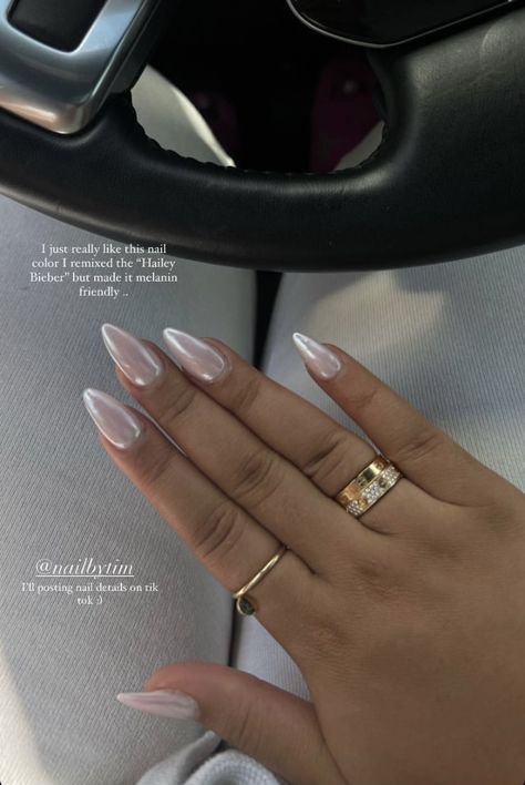 Haley Bieber Nails Acrylic, Hailey Bieber Nails With Gems, Hailey Bieber Nails With Design, Hailey Bieber Nails How To, Haley Bieber Wedding Nails, Hailey Baldwin Style Nails, Hails Bieber Nails, Hailey Bieber Nails With Rhinestones, Hailey Bieber Nails Color