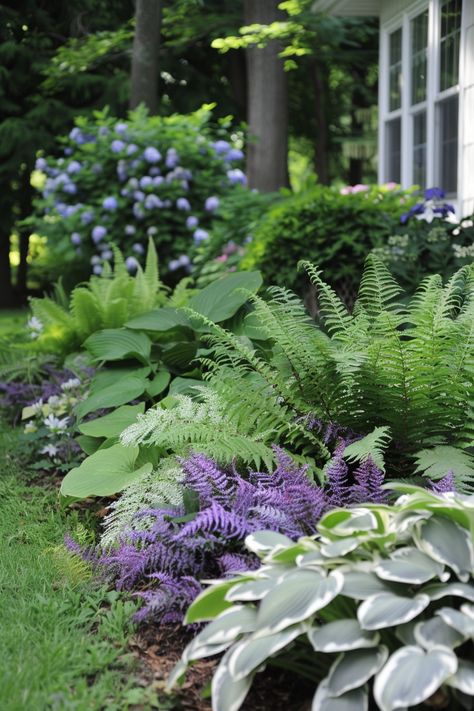 15 Essential Shade-Loving Plants for Your Front Yard Landscaping – Everyday Inspo Front Flower Bed Ideas Shade, Shaded Front Garden Ideas, Backyard Landscaping Plant Ideas, Shade Yard Landscaping, Landscaping Under Bay Window Front Yards, Shady Flower Beds, Landscaping Along Front Of House, Shady Cottage Garden Plants, Dogwood Landscape Ideas