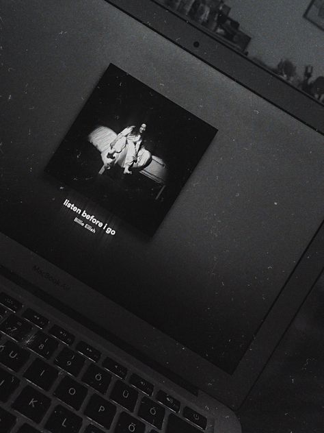 Laptop Aesthetic Dark, Music On Laptop Aesthetic, Album Aesthetic, Billie Eilish Spotify Aesthetic, Billie Eilish Vinyl Aesthetic, Billie Eilish Hte Album Cover, Instagram Ideas Photography, Mood Instagram, Mood Songs