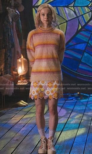 Wednesday Costume, Addams Familie, Wednesday Outfit, Enid Sinclair, Emma Myers, Where To Buy Clothes, Floral Crochet, Detailed Sweater, Crochet Skirt