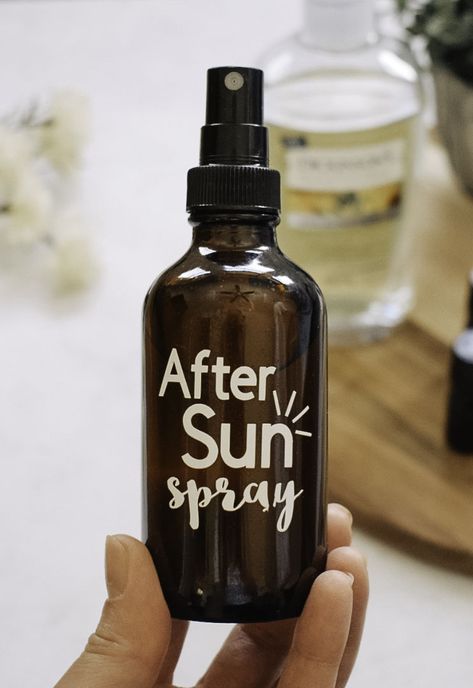 Looking for natural relief from your sunburn? Try this after sun essential oil spray recipe. It's 100% natural feels amazing! And this essential oil after sun recipe is simple to make. Click for this after sun cooling spray recipe! #SunburnRemedy #SunBurnRelief #NaturalLiving #ToxinFree #DIYRecipe Diy After Sun Spray, Oils For Sunburn Relief, After Sun Spray Essential Oils, Cooling Spray Essential Oils, Doterra Sunburn, Essential Oil For Sunburn, Essential Oil Spray Recipes, After Sun Spray, Cooling Spray