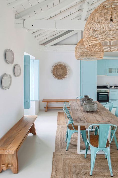 Country blue, A holiday home in Portugal by interior designer Ligia Casanova Mediterranean Decor, Beach House Interior, Beach House Decor, 인테리어 디자인, House Inspiration, Design Interior, Home Interior, Home Deco, Modern Farmhouse