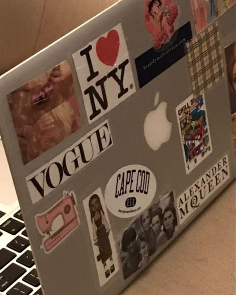 Mac Stickers, Laptop Decoration, Laptop Case Stickers, Produk Apple, Computer Sticker, Music Collection, Listen To Music, I ❤ Ny, Macbook Case