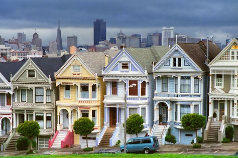 Postcard Row, San Francisco, CA Painted Lady House, Painted Ladies San Francisco, Alamo Square, Painted Houses, Victorian Style House, Victorian Style Homes, San Francisco Houses, Queen Anne Style, Places In America