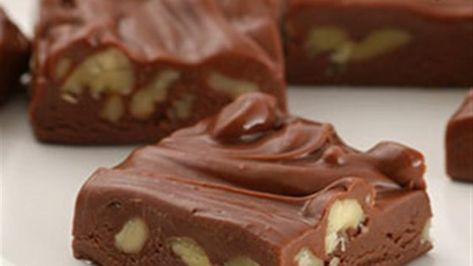 You can't beat the original. Satisfy your chocolate craving with some Toll House Famous Fudge. Toll House Fudge, Toll House Famous Fudge, Famous Fudge, Butterscotch Fudge, Milk Chocolate Fudge, Chocolate Fudge Recipe, Homemade Fudge Recipes, Nestle Toll House, Fudge Recipes Easy