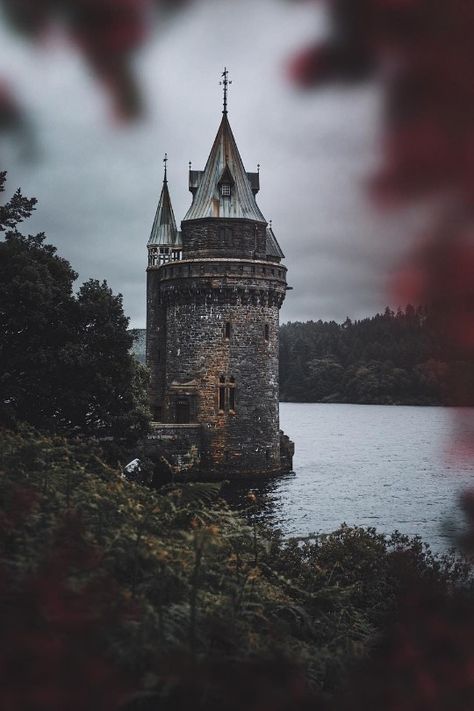 Medieval Tower, Gothic Castle, Castle Aesthetic, Yennefer Of Vengerberg, Castle Tower, Fantasy Castle, The Gothic, Fantasy Places, Fantasy Aesthetic