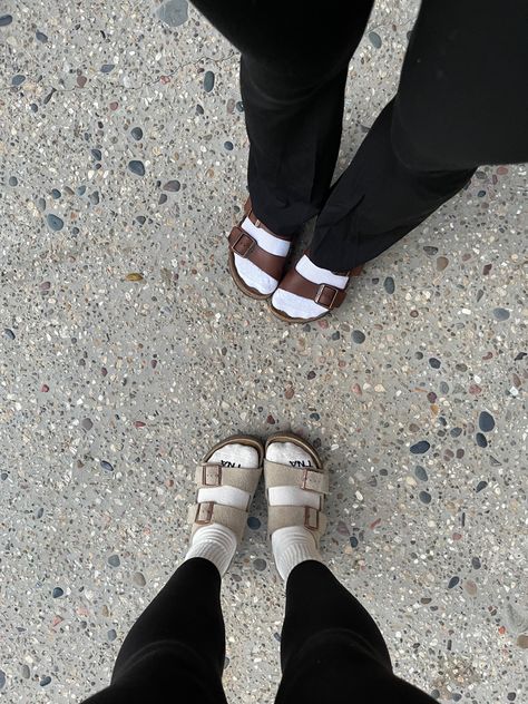 friends who match <3 Socks Over Leggings, Birks Outfit, Minimalist Wardrobe Capsule, Jesus Sandals, Birthday Card Craft, Wardrobe Capsule, Fits Inspo, Match 3, Tomboy Outfits