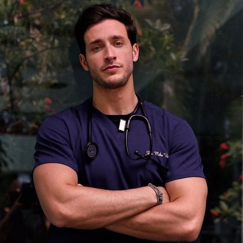 Dr Mike Varshavski, Mike Varshavski, Foto Doctor, Doctor Mike, Dr Mike, Male Doctor, Male Nurse, Instagram Famous, Medical Drama