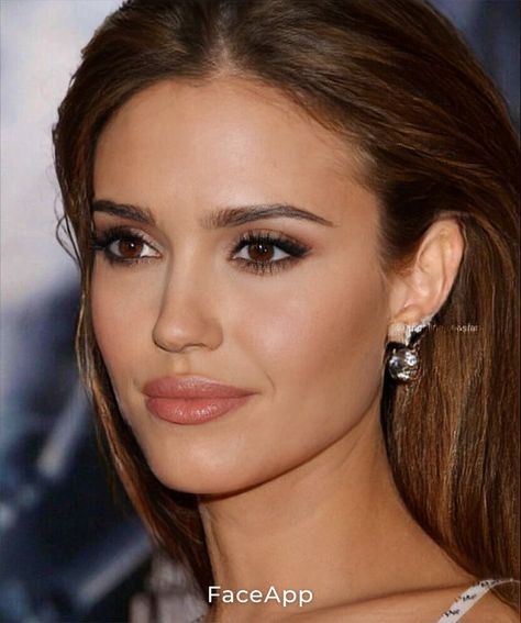 Natural Makeup Olive Skin Brown Eyes, Natural Evening Makeup Brunette, Bridal Makeup For Olive Skin, Soft Bronze Makeup, Natural Makeup Brunette, Mob Makeup, Jessica Alba Makeup, Olive Skin Makeup, Face Morph