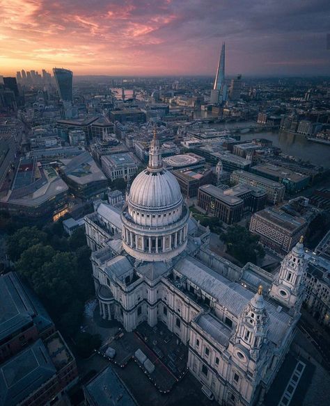 St Pauls Cathedral London, St. Paul’s Cathedral, Secret London, London Vibes, London Vacation, St Paul's Cathedral, London Pictures, St Pauls Cathedral, London Town