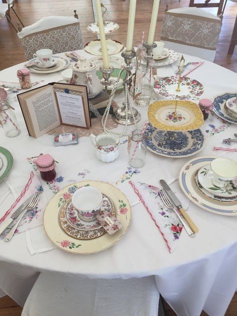 High Tea Round Table Setting Ideas, Eclectic Tea Party Mismatched China, Party Table Layout, Mismatched Table Setting, Table Layout Ideas, Tea Party Table Decorations, Vintage China Wedding, Home Afternoon Tea, White Setup