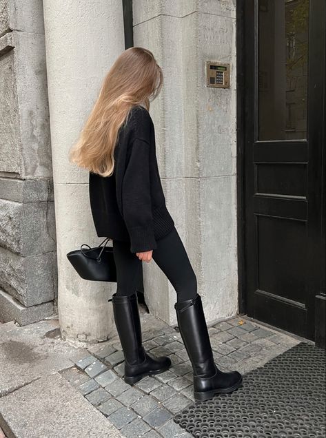 Autumn Outfits Boots Fall Fashion, Riding Boot Outfit 2024, Cute Outfits With Long Boots, Dress And Riding Boots Outfit, Black High Boots Outfit Fall, Black Boot Outfits Winter, Winter Outfits Long Boots, Autumn Outfits With Boots, Western Ankle Boots Outfit Winter