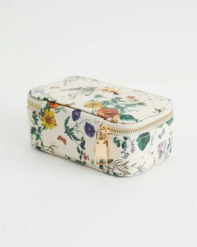 Our cosmetic bags come in several different sizes, suitable for travelling or organising. Fable's cosmetic bags feature charming prints and elegant embroidery designs. Fable England, Swan Jewelry, Blue Scrunchie, Emerald Green Velvet, Large Makeup Bag, Mushroom Jewelry, Elegant Embroidery, Gifts For Colleagues, Small Jewelry Box