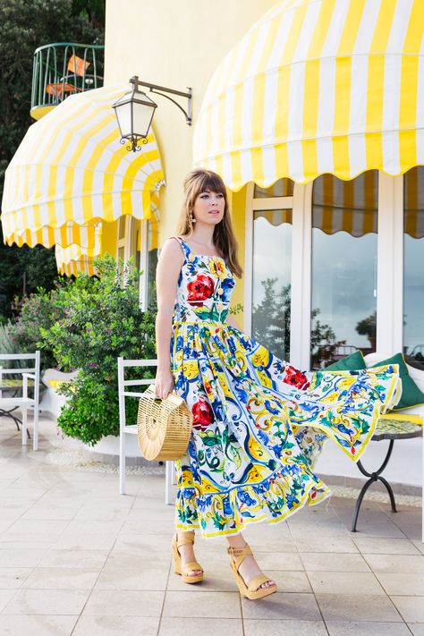 Vibrant Colors for Summer | Margo & Me Riviera Chic, Estilo Tropical, Italian Riviera, Pakaian Feminin, Feminine Fashion, Spring Look, Fashion Stores, Fashion Blogger Style, Boutique Fashion