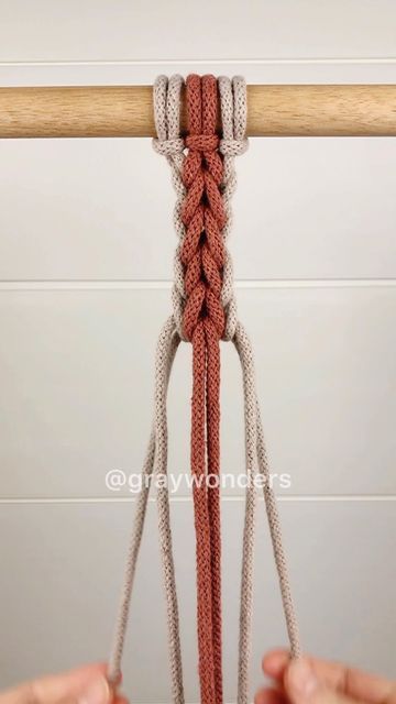 Kathy | Macrame Tutorials on Instagram: "A beautiful double braid pattern. This macrame knot is a variation of the endless falls knot. 💛 ✨Find more macrame tutorials over on my YouTube channel (link in bio) #macrametutorial #diymacrame #braidideas #braidtutorial #macramemakers #macramepattern #fiberarts #crafternoon" Four Strand Macrame Knot, Macrame Bubble Knot Tutorial, Macrame Twist Knot, 6 Strand Macrame, Macrame Braid Tutorials, Endless Falls Knot, Macrame Braids, Macrame Braid, Different Braids