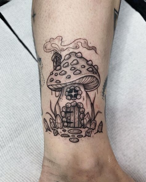 Cottagecore Tattoo, Whimsical Tattoos, House Tattoo, Mushroom Tattoo, Hippie Tattoo, Mystical Tattoos, Bright Tattoos, Goth Tattoo, Mushroom Tattoos