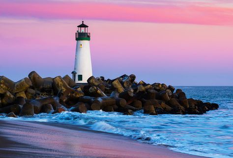 Beach Sculpture, Background References, Lighthouses Photography, Sculpture Inspiration, Magical Nature, Lighthouse Pictures, Lighthouse Painting, Seascape Photography, Lighthouse Art