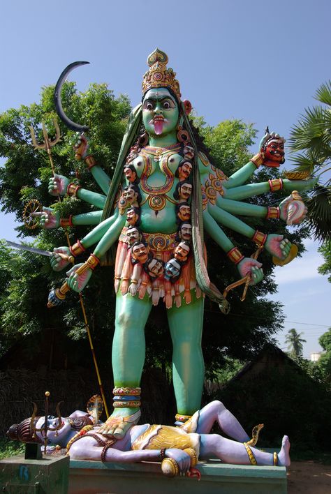 Kali Maa Goddess Statues, Kali Images, Ma Kali, Maa Kali Images, Kali Statue, Kali Maa, Kali Hindu, Saraswati Devi, Kali Mata