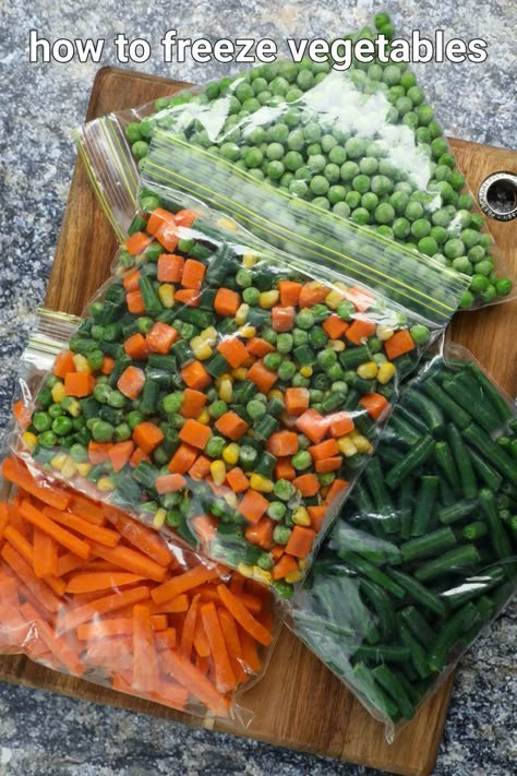 Freeze Vegetables, Freezing Carrots, Freeze Beans, Diy Ac, Toast Hawaii, Butter Masala Recipe, Freezing Vegetables, Carrots And Green Beans, Mixed Veggies