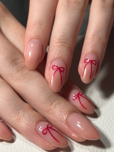 Nail Design Not Acrylic, Nail Art Designs Coquette, Very Simple Nail Ideas, Ribbon Nails Aesthetic, Cute Pink And Red Nails, Ribbon Nails Art, Simple Pink And Red Nails, Cute Nail Art Simple, Nails Ribbon Design