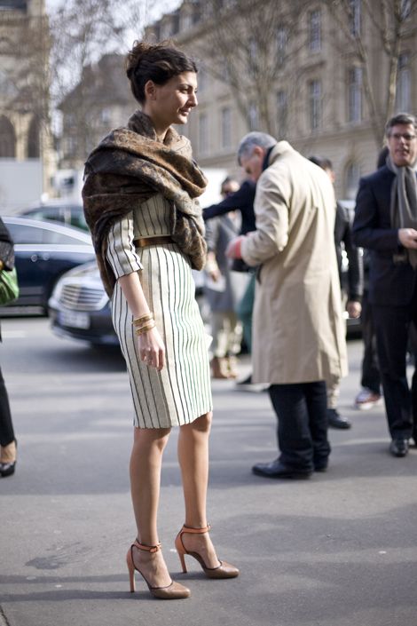 Giovanna Battaglia, Paris Scarf | Street Fashion | Street Peeper | Global Street Fashion and Street Style Gio Battaglia, Giovanna Battaglia Engelbert, Heels Photo, New Crush, Miu Miu Heels, If I Was A, Paisley Scarf, Crush Love, Giovanna Battaglia