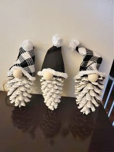 Pine Cone Crafts Knomes, Fan Globe Crafts, Crafting With Natural Materials, Popular Christmas Ornaments For 2023, Western Christmas Crafts Diy, Christmas Wood Crafts To Sell Clogs & Mules, Hemp Cord Crafts Ideas, Shucutery Board Ideas, Small Christmas Tree Ornaments Diy