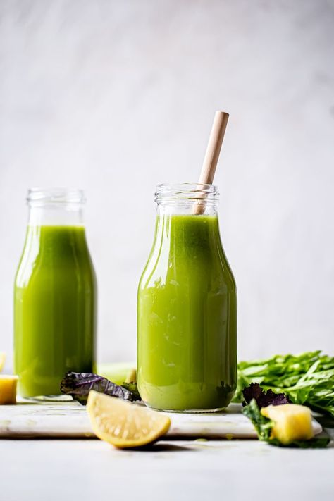 No juicer needed to make this green juice! All you need is a blender, a nut milk bag (cheesecloth or kitchen towel), and fresh produce! This Blender Green Juice is made with green apple, lemon, greens, kiwi, and celery for a healthy homemade juice the whole family will enjoy with no added sugar! #juicerecipes #greenjuice #blenderrecipes #healthyrecipes Juice Healthy, Homemade Juice, Green Juice Recipes, Nut Milk Bag, Celery Juice, Blender Recipes, Nut Milk, Healthy Juices, Fresh Juice