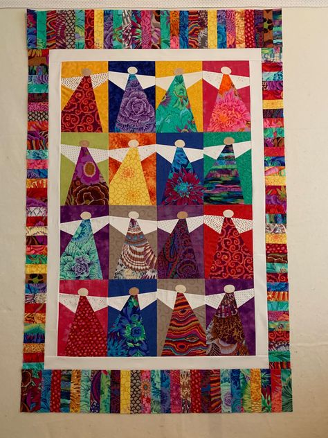 Quilt Angels Ornaments, Peace Quilt Pattern, Quilted Angel Ornament, Peace Angel Quilt, Angel Quilts, Angel Quilt, Patchwork Lap Quilt, Colorfull Christma Tree Quilting Projets, Kaffe Quilts