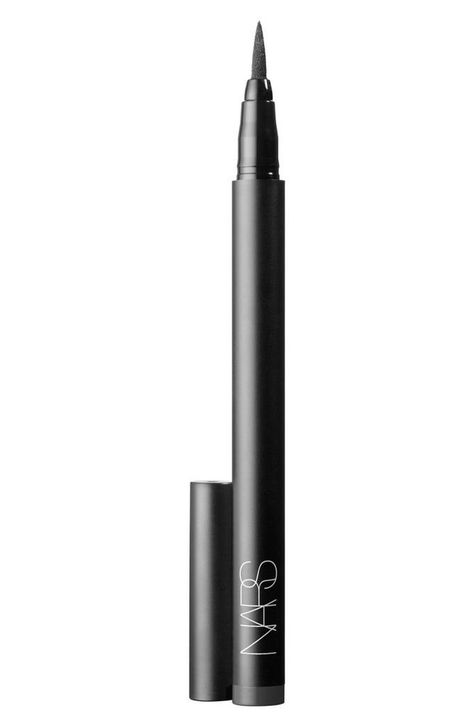 Nars Eyeliner, Eyeliner Tutorials, Eyeliner For Almond Eyes, Eyeliner Shapes, Eyeliner Techniques, Eyeliner For Beginners, Liquid Eyeliner Pen, Eyeliner Styles, Best Eyeliner