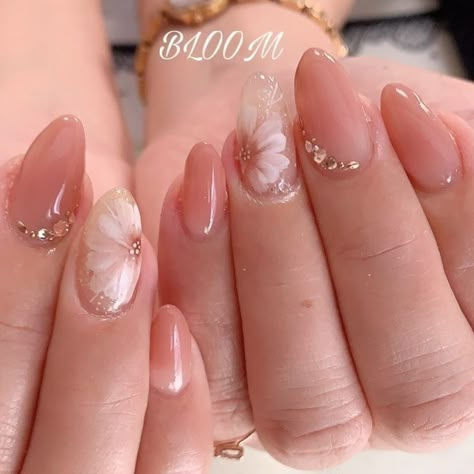 Elegant Nail Designs Classy Beautiful, Nail Art Wedding Elegant, Nail Art Simple Elegant, Best Summer Nails, Elegant Touch Nails, Summer Nails Art, Bridal Nails Designs, Bridal Nail Art, Art Deco Nails