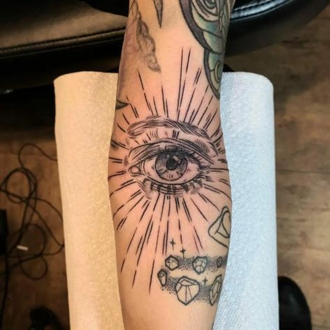 101 Best Inner Elbow Tattoo Ideas You Have To See To Believe! - Outsons Inside Elbow Tattoo, Inner Elbow Tattoo, Elbow Tattoo Ideas, Inner Elbow Tattoos, Tatuagem Masculina Pequena, Elbow Tattoo, Back Of Shoulder Tattoo, Elbow Tattoos, Tattoos For Black Skin