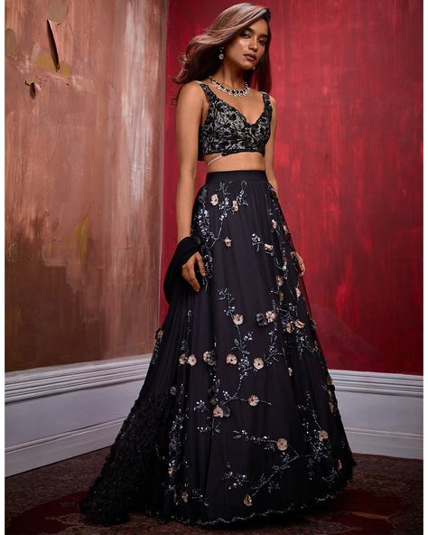 Lengha Blouse Designs, Low Waist Skirt, Black Lehenga, Cutout Gown, Choli Blouse, Bespoke Fashion, Embroidered Lehenga, Indian Bridal Wear, Indian Fashion Designers