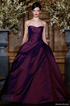 romona keveza fall 2013 ready to wear amethyst silk shantung taffeta gown Romona Keveza, Mode Glamour, Wedding Inspirasi, Opera Gloves, Fantasy Dresses, Fashion Gowns, Lavender Dresses, Red Gowns, Gorgeous Gowns