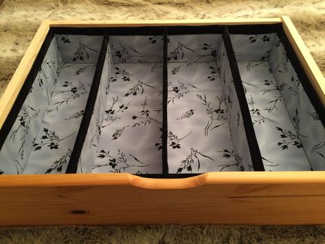 Get Organised! DIY Drawer Dividers Dresser Drawer Dividers, Dresser Organization Ideas, Bedroom Dresser Organization, Baby Drawer Organization, Diy Dresser Drawers, Dividers Ideas, Bedroom Desk Organization, Nursery Organization Diy, Baby Dresser Organization