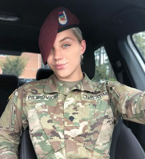 #stephaniepilipovich Military Woman Army Female Soldier, Female Army Soldier, Women Survivor, Army Usa, Video Call With Boyfriend Screen Photo, Army Pics, Wife Material, Army Women, Military Girl