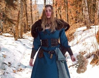 Viking Wedding Dress, Reluctant Dragon, Chest Decor, Celtic Dress, Pagan Clothing, Elven Dress, Viking Dress, Blue Cape, Fair Outfits