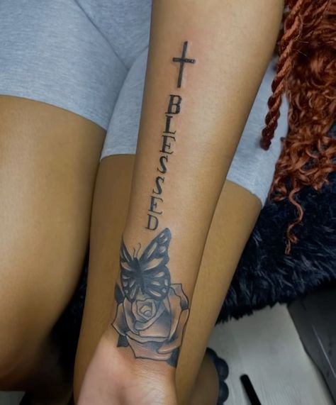 Cute Tattoos On Wrist, Arm Sleeve Tattoos For Women, Rib Tattoos For Women, Cross Tattoos For Women, Hand Tattoos For Girls, Cute Hand Tattoos, Pretty Hand Tattoos, Tattoos For Women Half Sleeve, Chest Tattoos For Women