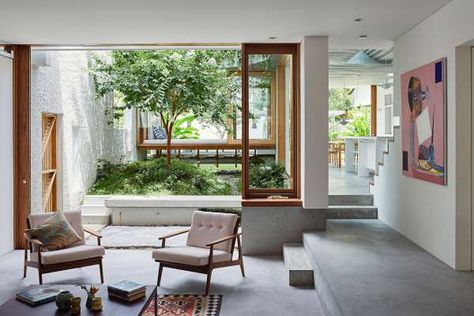 Sun-dappled courtyard Architecture Cottage, Australian Cottage, Renovation House, Cottage Renovation, Small Courtyards, Street House, Australian Architecture, Patio Interior, Design Del Prodotto