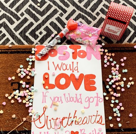 Sweethearts High School Dance Promposal 2023 Sweethearts Response Posters, Asking To Sweethearts Dance, Valentines Dance Poster Ideas, Cute Sweetheart Dance Proposals, Sweet Hearts Dance Proposal, Sweethearts Dance Poster Ideas, Sweethearts Proposal Ideas, Sweethearts Dance Posters, Sweetheart Poster Ideas