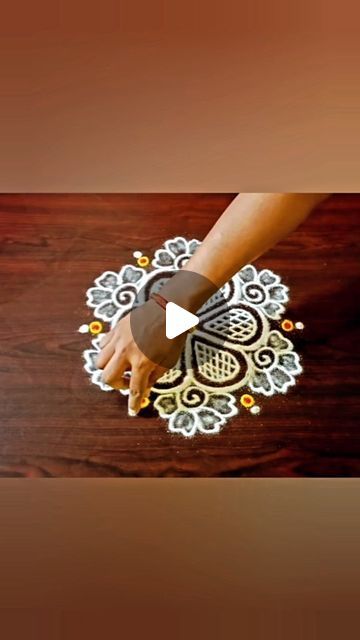 Easy And Beautiful Rangoli, New Rangoli, Rangoli Kolam Designs, New Rangoli Designs, Kolam Rangoli, Free Hand Rangoli, Beautiful Rangoli, Kolam Designs, Rangoli Designs