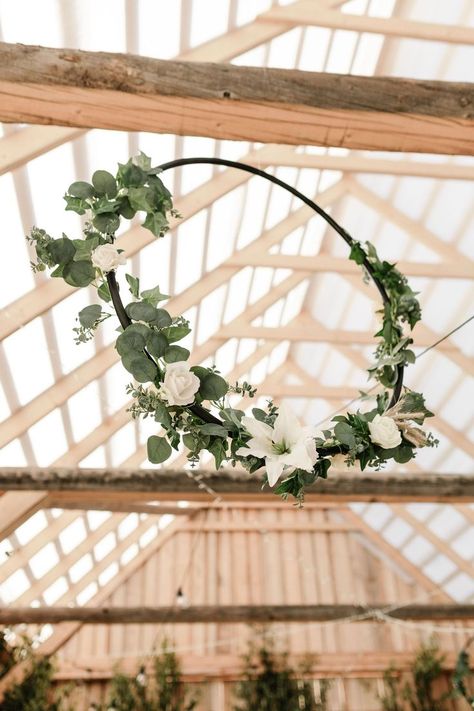 Hoop Chandelier, Hula Hoops, Hula Hoop, Flower Making, New Room, Spray Paint, Hoop Wreath, Artificial Flowers, Photo Booth