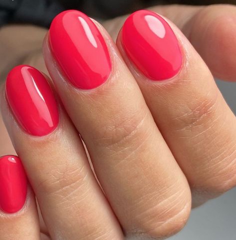 Gel Polish Colour, Long Wear Nail Polish, Nail Salon And Spa, Cnd Nails, Red Carpet Manicure, Cnd Vinylux, Coral Nails, Edge Nails, Creative Nail Designs