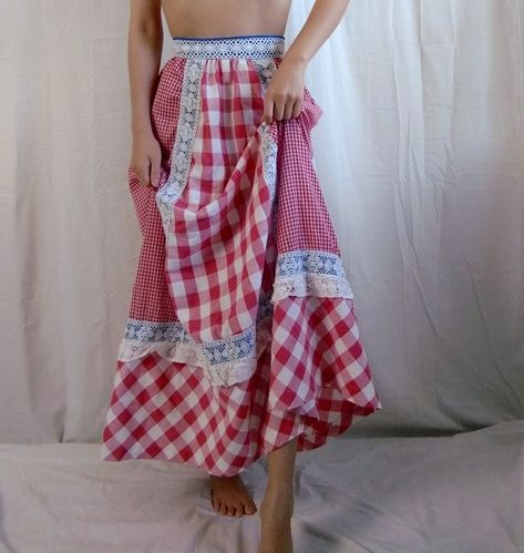 1960s vintage handmade red gingham picnic prairie skirt from ariessencebyariel.etsy.com Red Gingham Skirt, Prairie Aesthetic, Festival Maxi Skirt, Gingham Picnic, 70s Prairie Dress, Gothic Lingerie, Trendy Outfit Inspo, Ruffle Maxi Skirt, Prairie Skirt